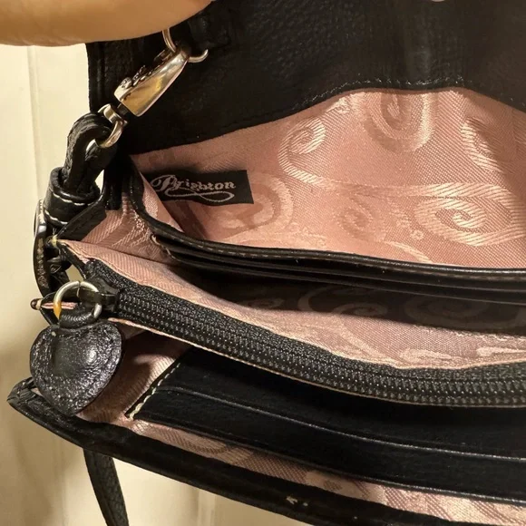 Brighton Crossbody Wallet in Black Leather - Picture 11 of 15